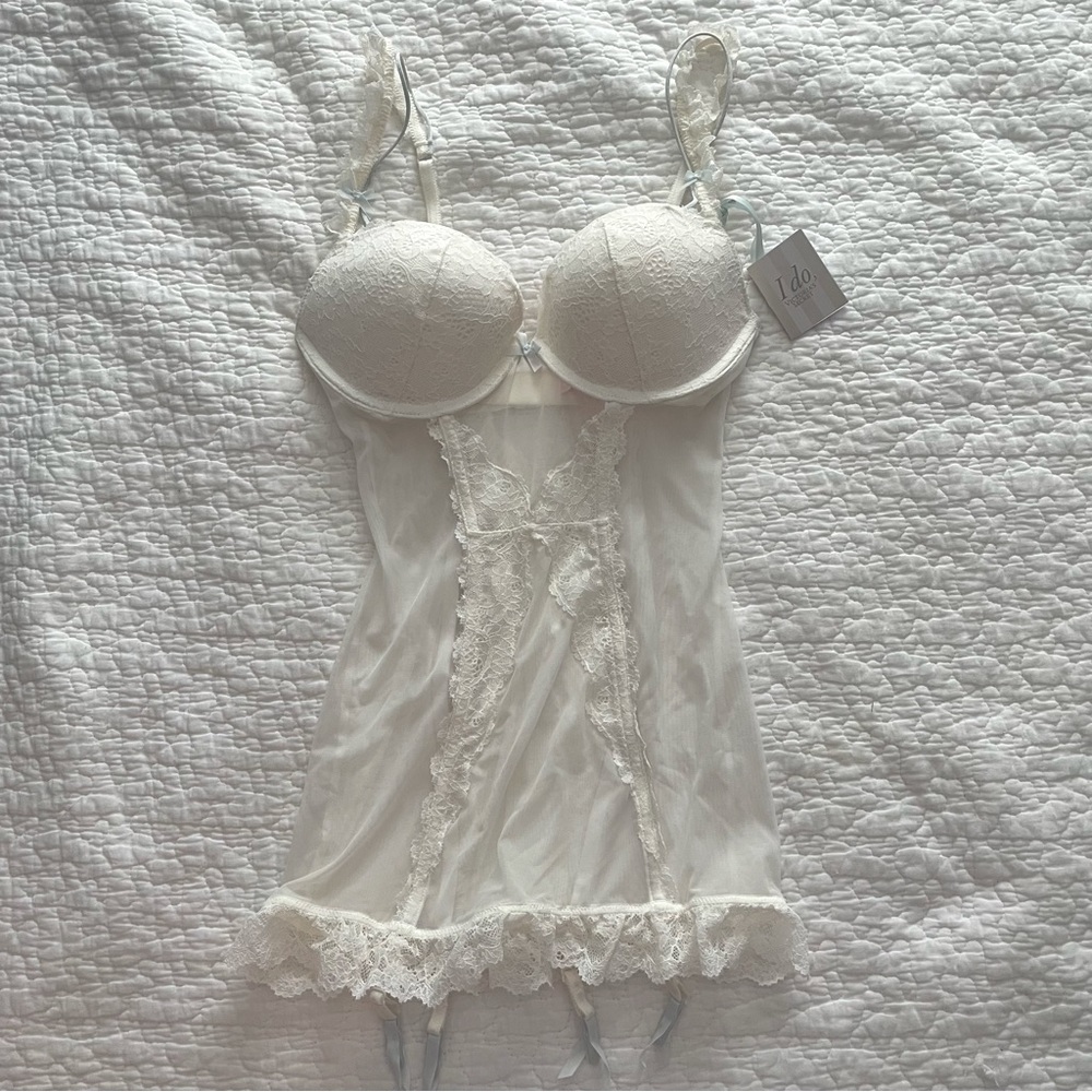 Victoria’s Secret Bridal Bustier 34C